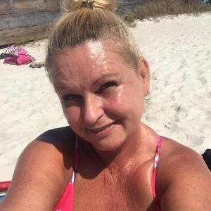 Meet your Posher, Veronica